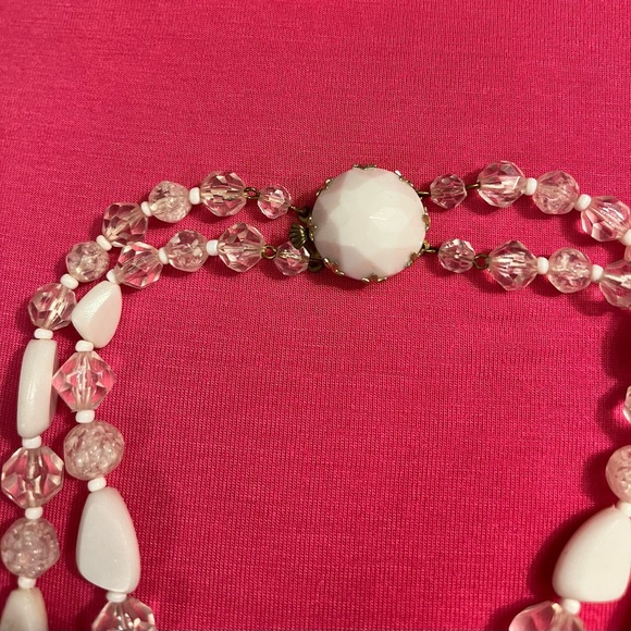 White double strand necklace - Picture 4 of 4